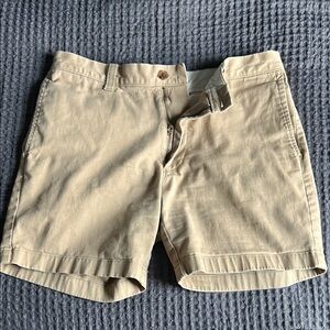 Men's Tan Shorts 7 inch inseam 31 waist